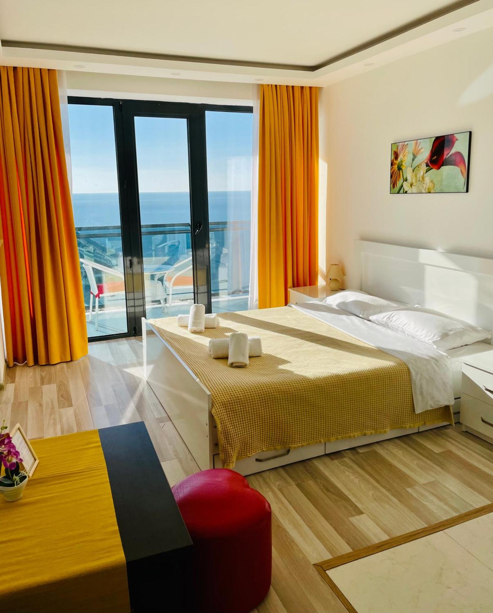 Sea View Apartments Orbi Beach Tower Batumi Eksteriør billede