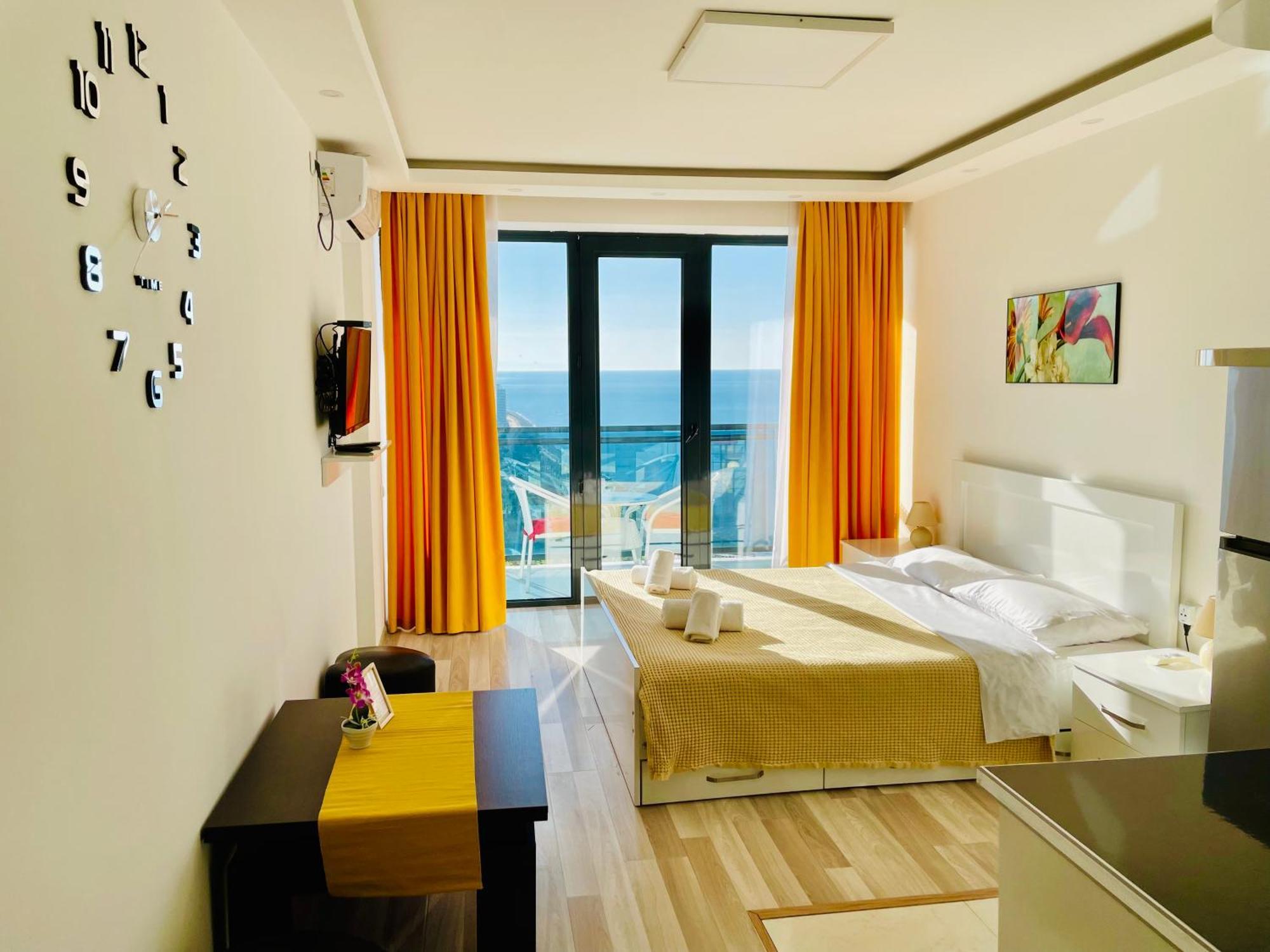 Sea View Apartments Orbi Beach Tower Batumi Eksteriør billede