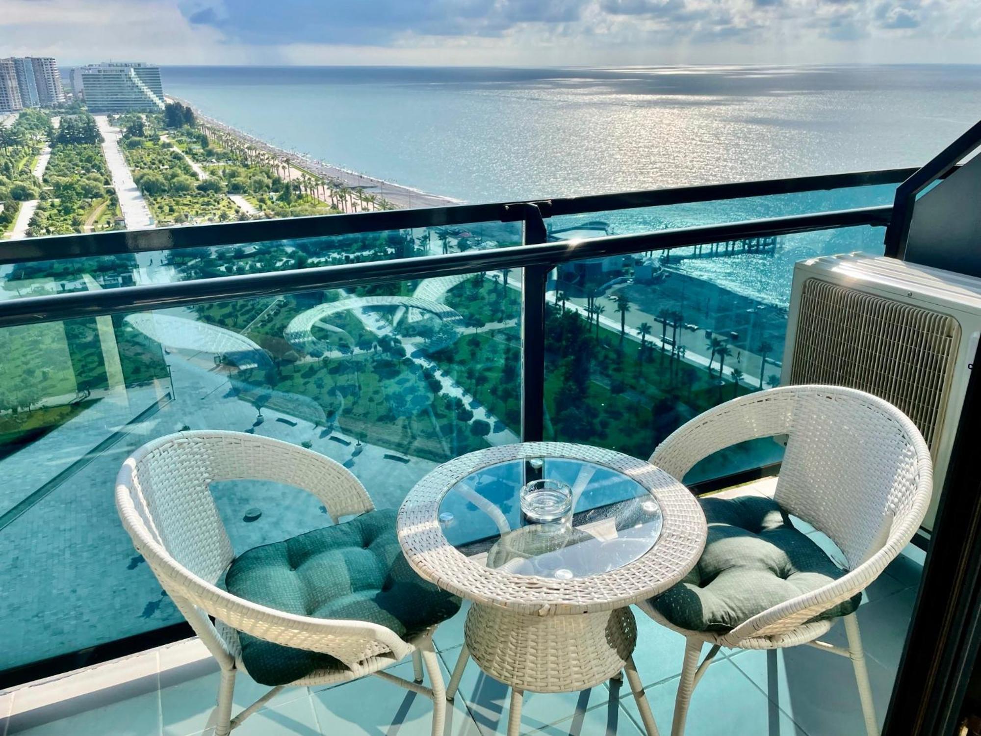 Sea View Apartments Orbi Beach Tower Batumi Eksteriør billede