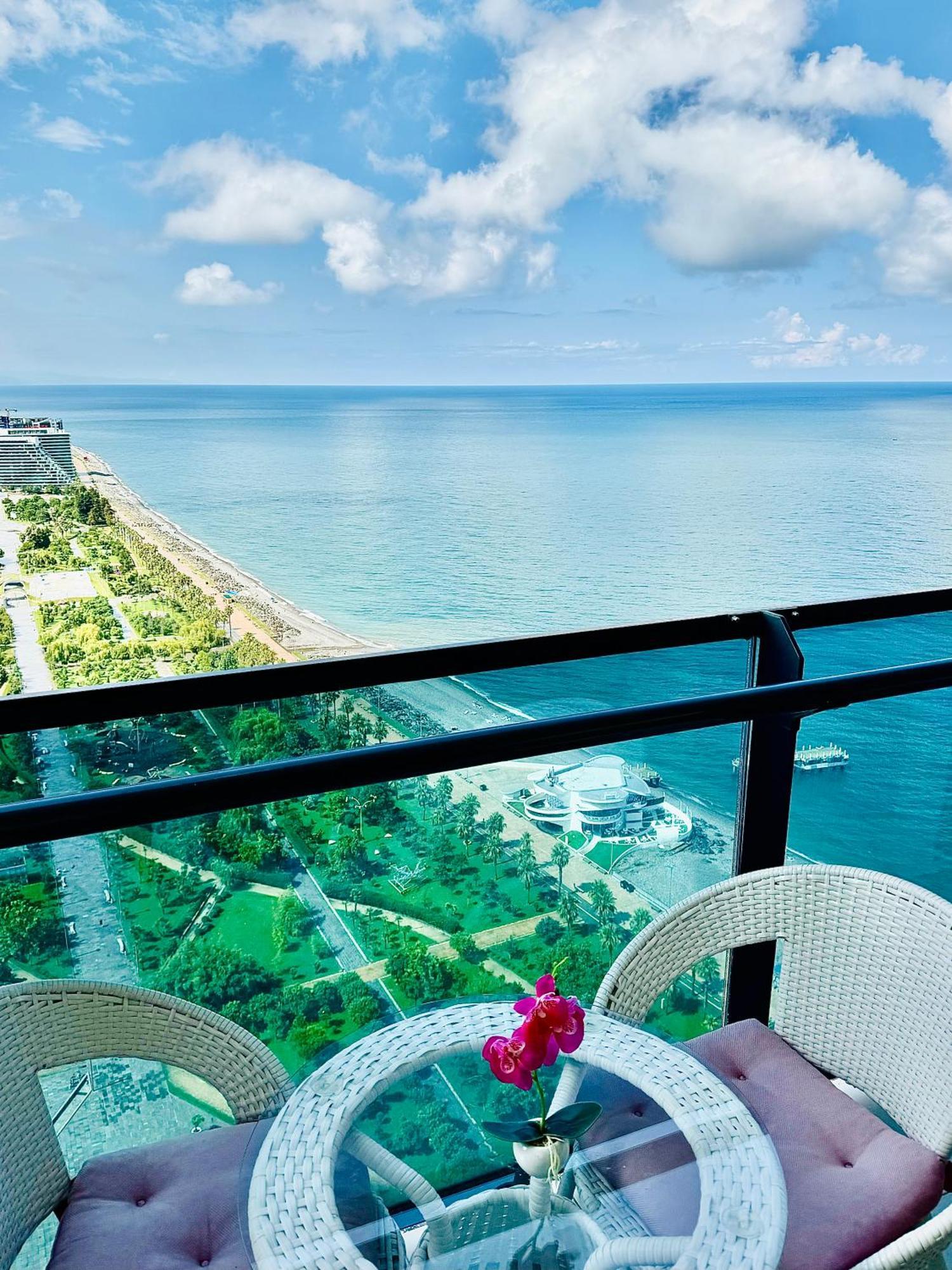 Sea View Apartments Orbi Beach Tower Batumi Eksteriør billede