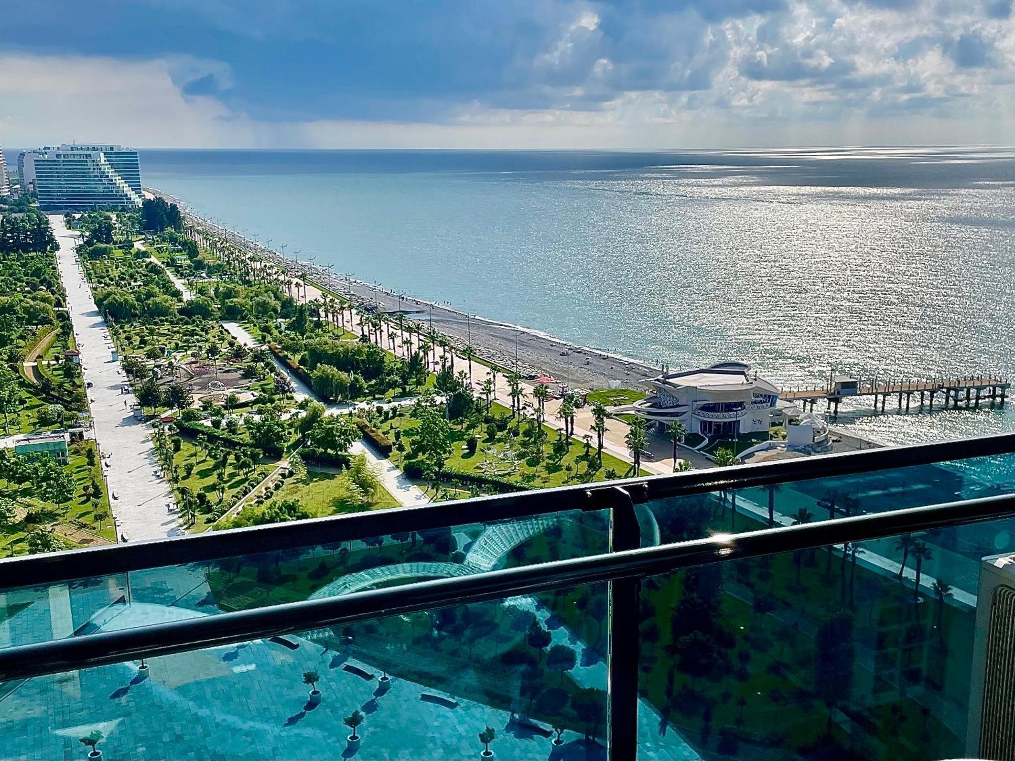 Sea View Apartments Orbi Beach Tower Batumi Eksteriør billede