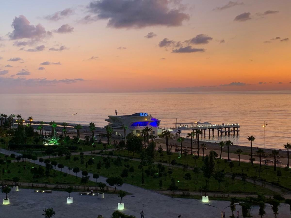 Sea View Apartments Orbi Beach Tower Batumi Eksteriør billede